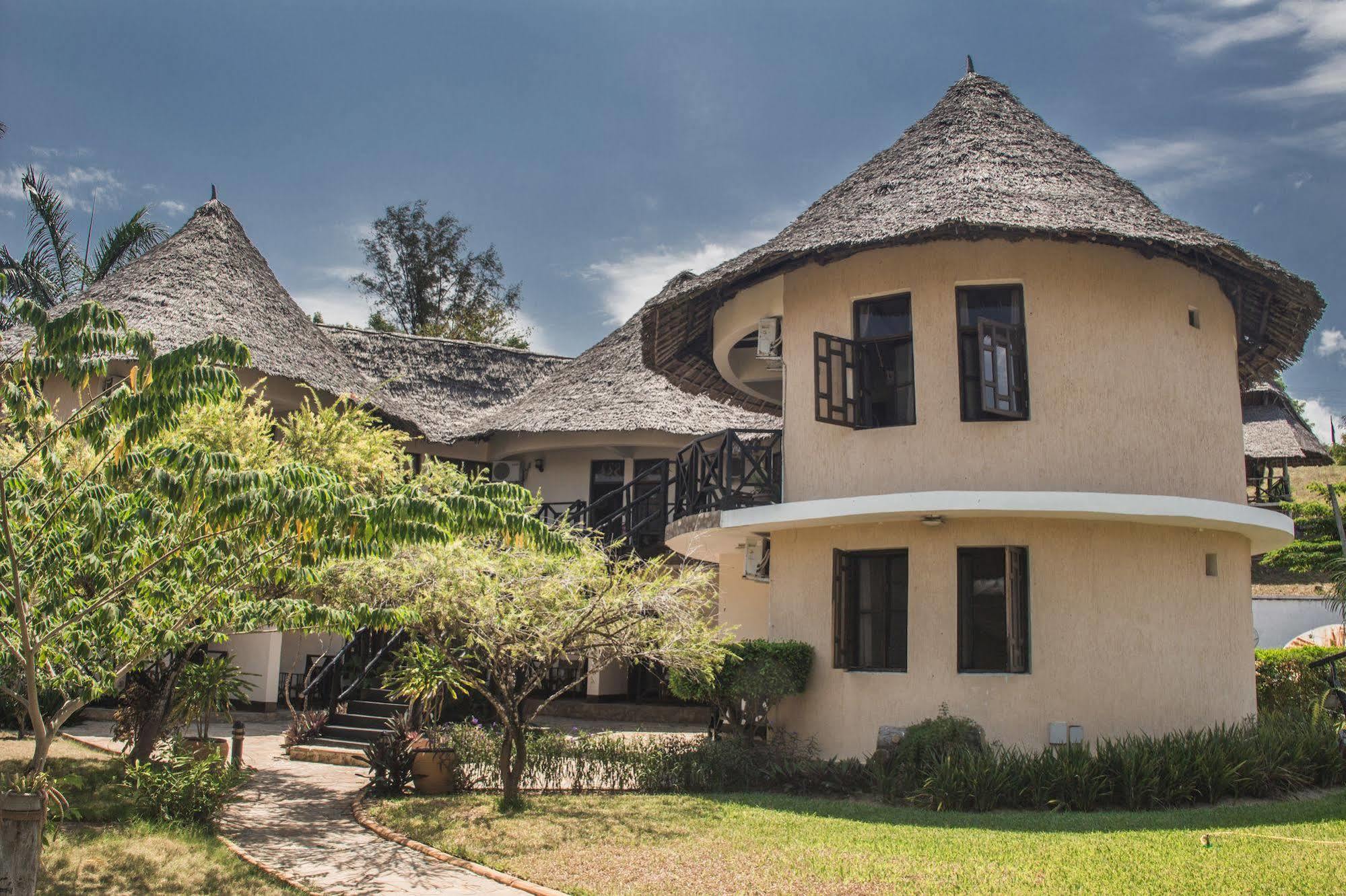 Millennium Sea Breeze Resort Bagamoyo Eksteriør billede