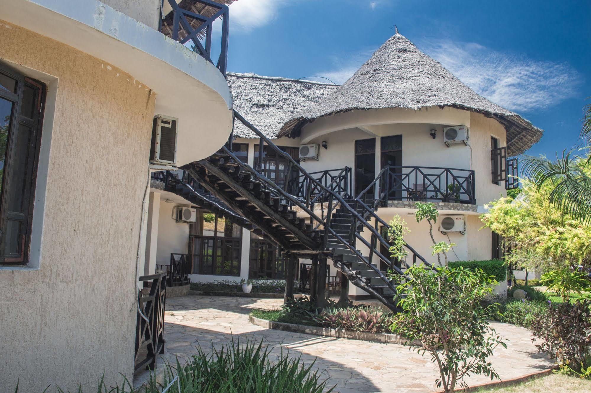 Millennium Sea Breeze Resort Bagamoyo Eksteriør billede