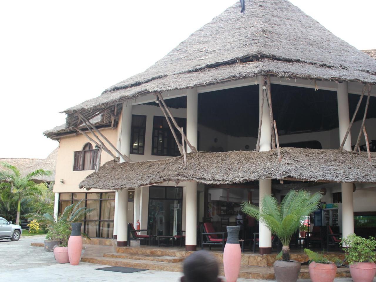 Millennium Sea Breeze Resort Bagamoyo Eksteriør billede