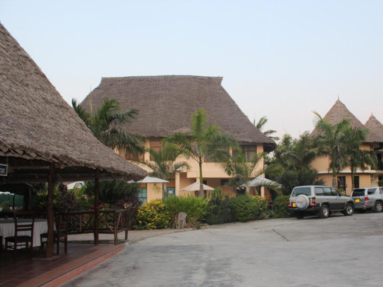 Millennium Sea Breeze Resort Bagamoyo Eksteriør billede